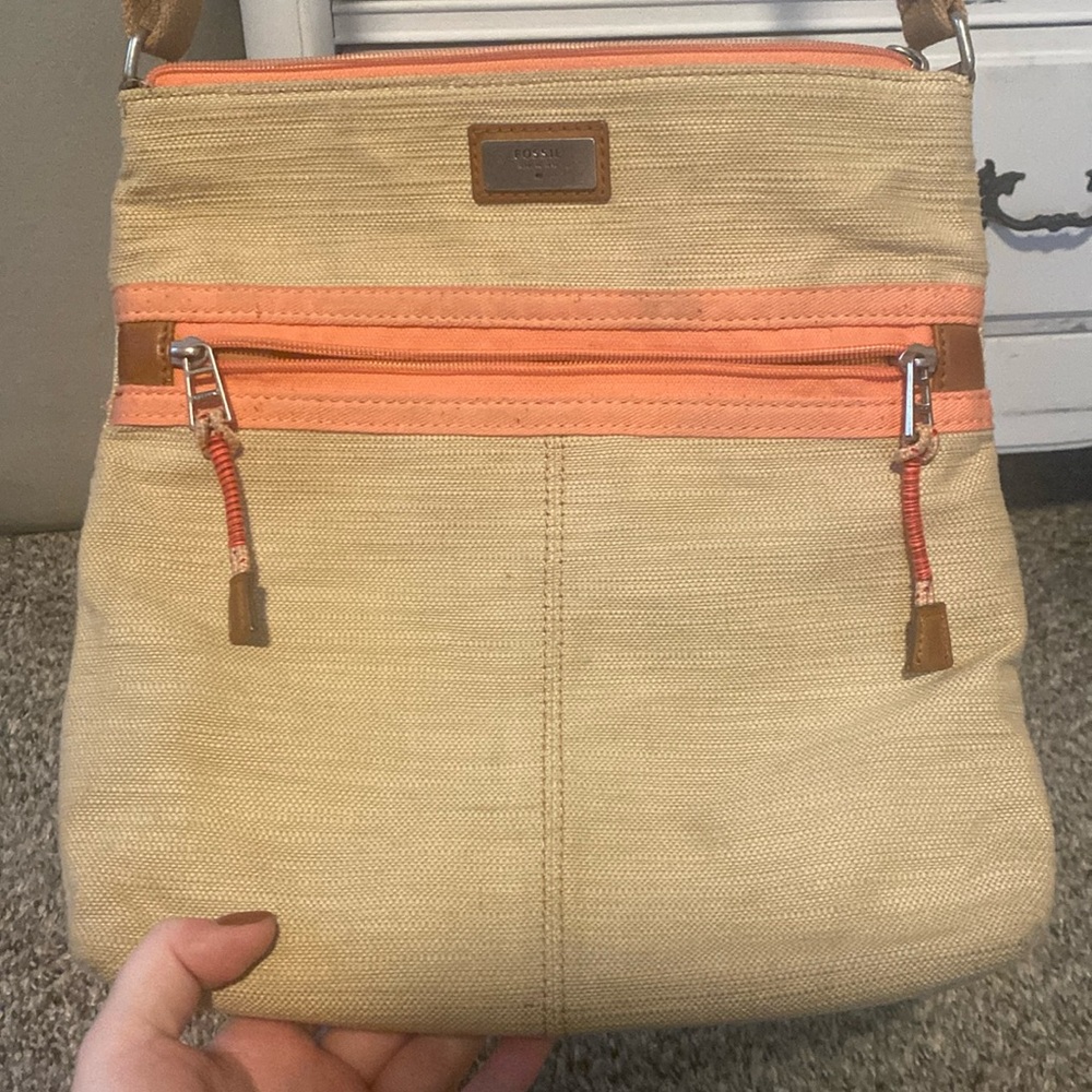 Fossil purse